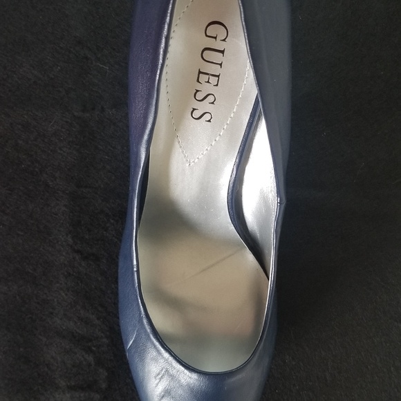 Heels - Picture 3 of 5